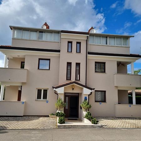 Apartments Krizine Umag Kültér fotó